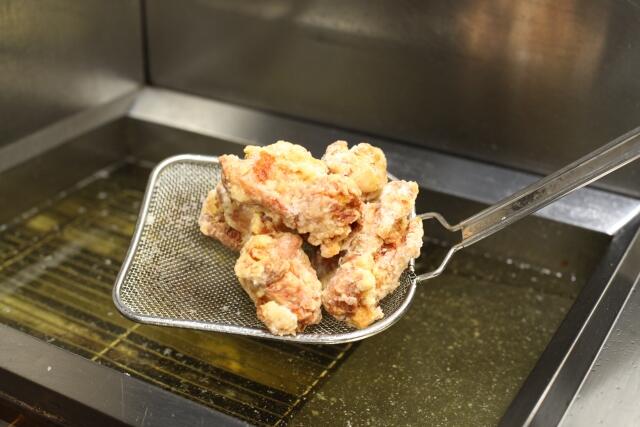 https://www.o-smi.co.jp/blog/karaage_s.jpg